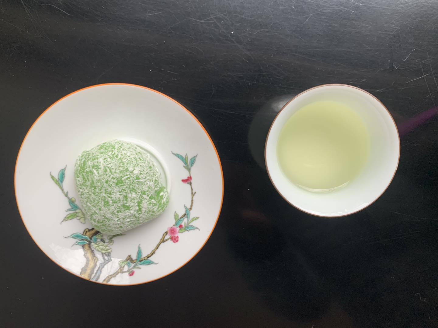 Perles de riz gluant à la noix de coco et thé vert